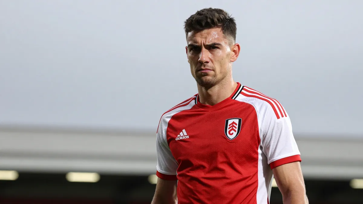Fulham make an offer to sign Rennes centre-back Abdelhamid Ait Boudlal, but the bid is rejected by the French club